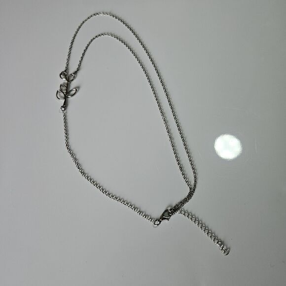Simple Leaf Hollow Double Layered Silvertone Necklace 18 To 20" - Picture 11 of 14